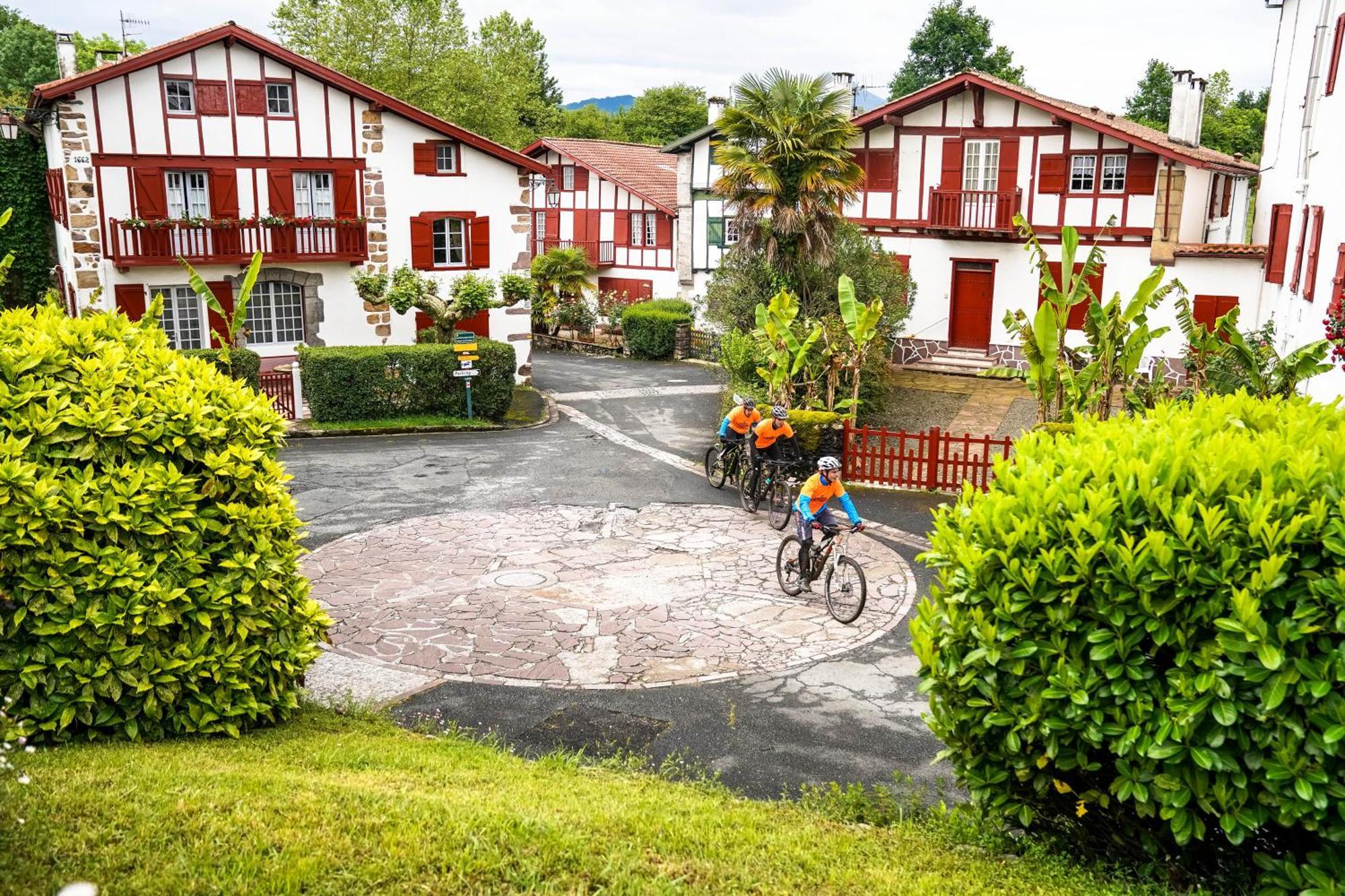 Hotel Ithurria - Teritoria Aïnhoa Kültér fotó
